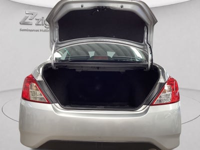 2025 Nissan V-Drive 1.6 A/C  Mt
