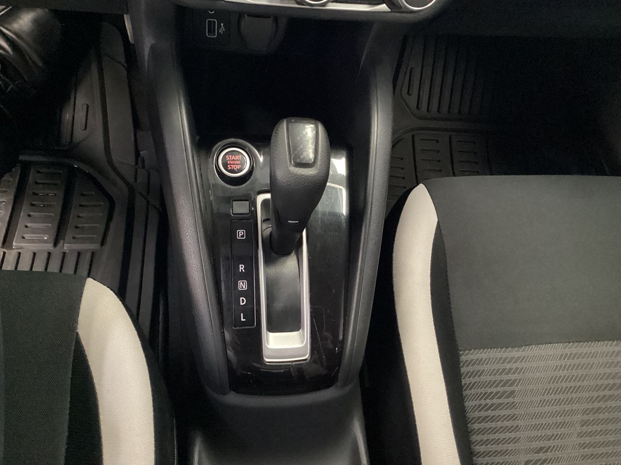 2022 Nissan Versa 1.6 Advance At