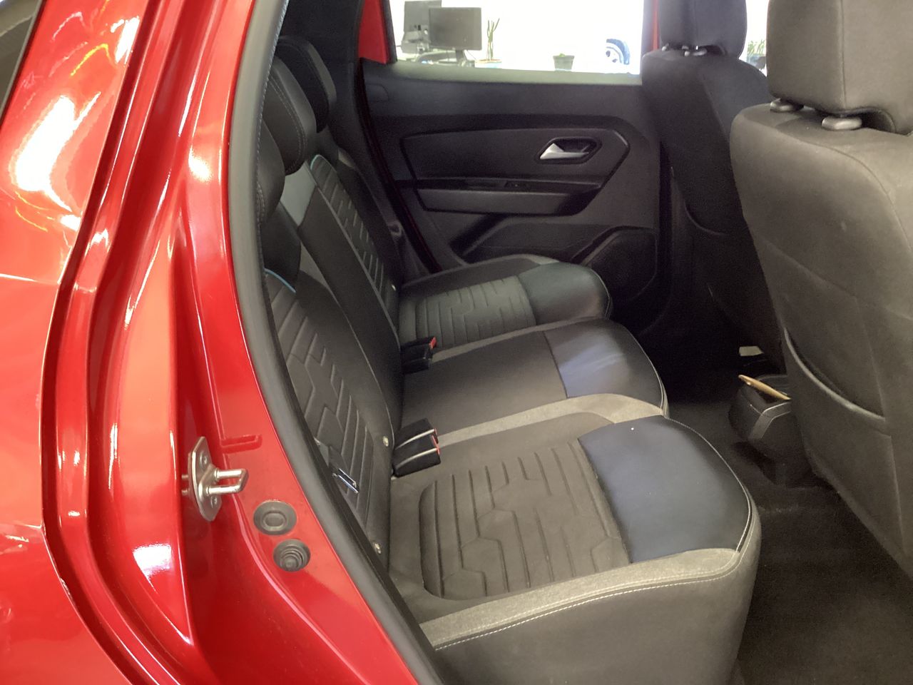 2023 Renault Duster 1.3 Iconic At