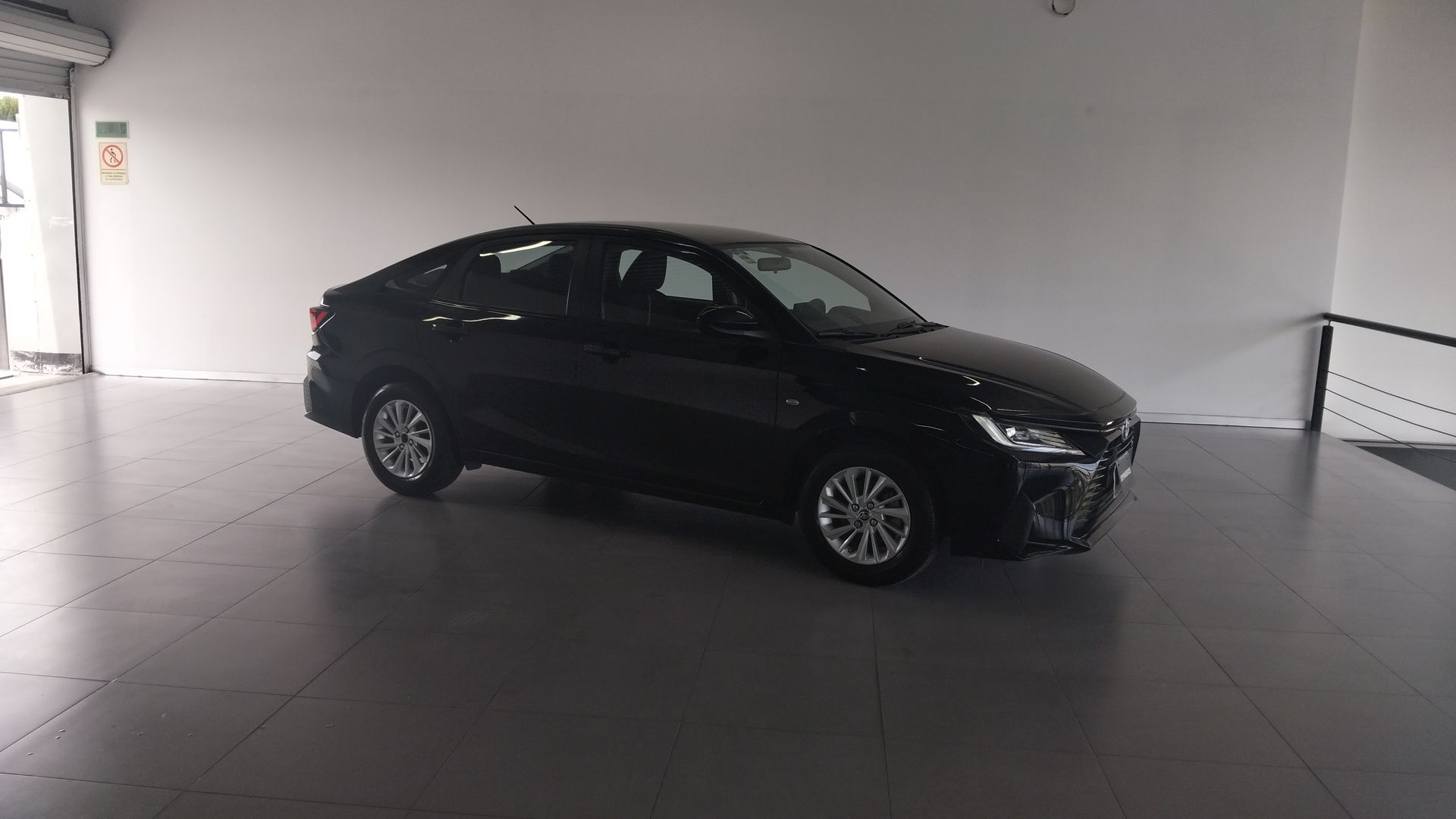 2023 Toyota Yaris 1.5 S Sedan Mt