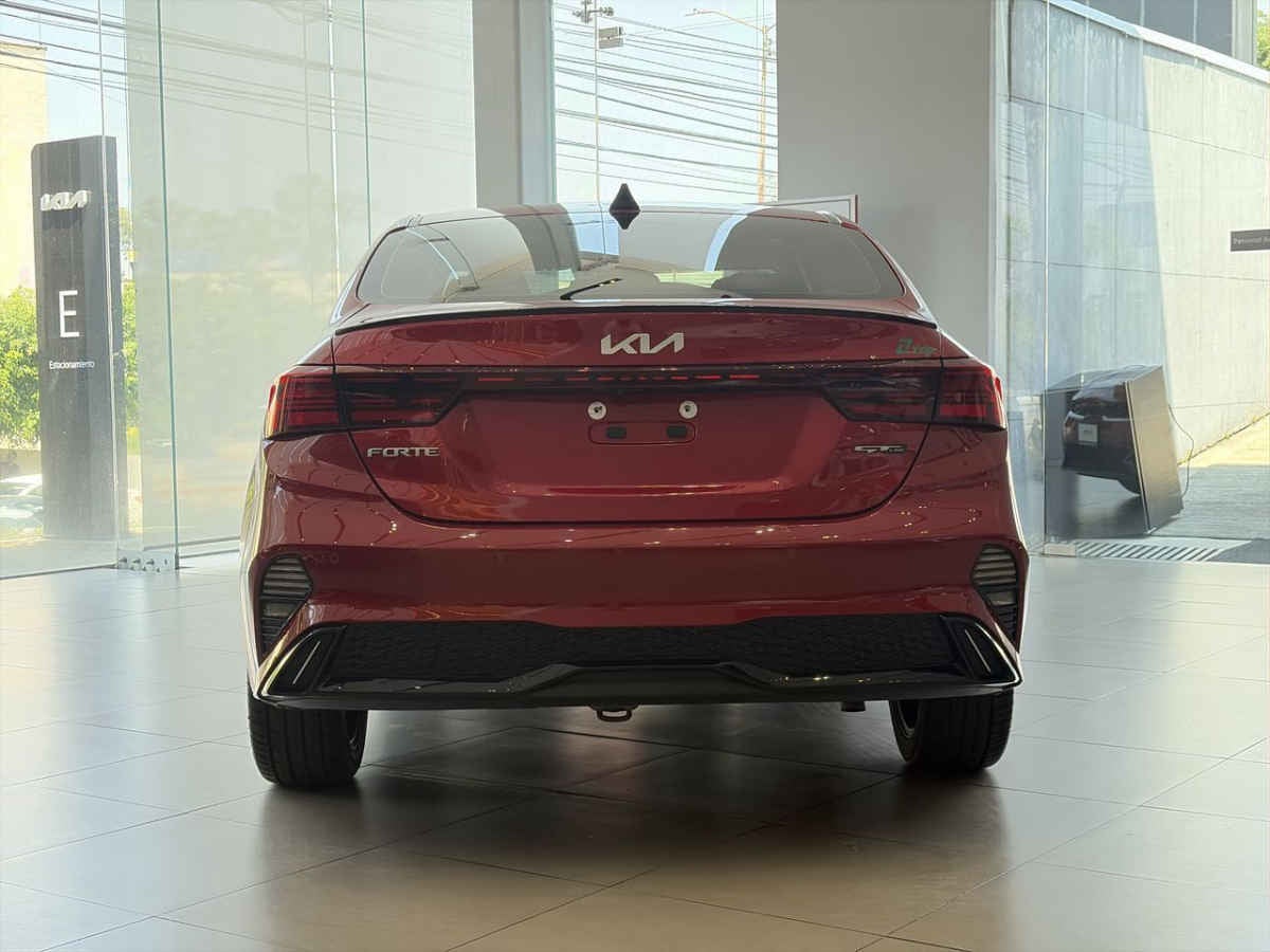 2023 Kia FORTE SEDAN 4p GT Line L4/2.0 Aut