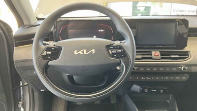 2024 Kia K3 5p LX L4/1.6 Man