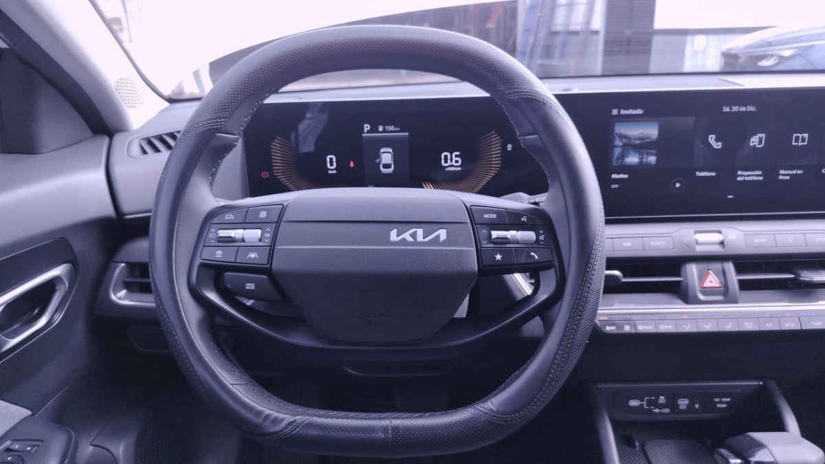 2025 Kia K4 4p EX L4/2.0 Aut