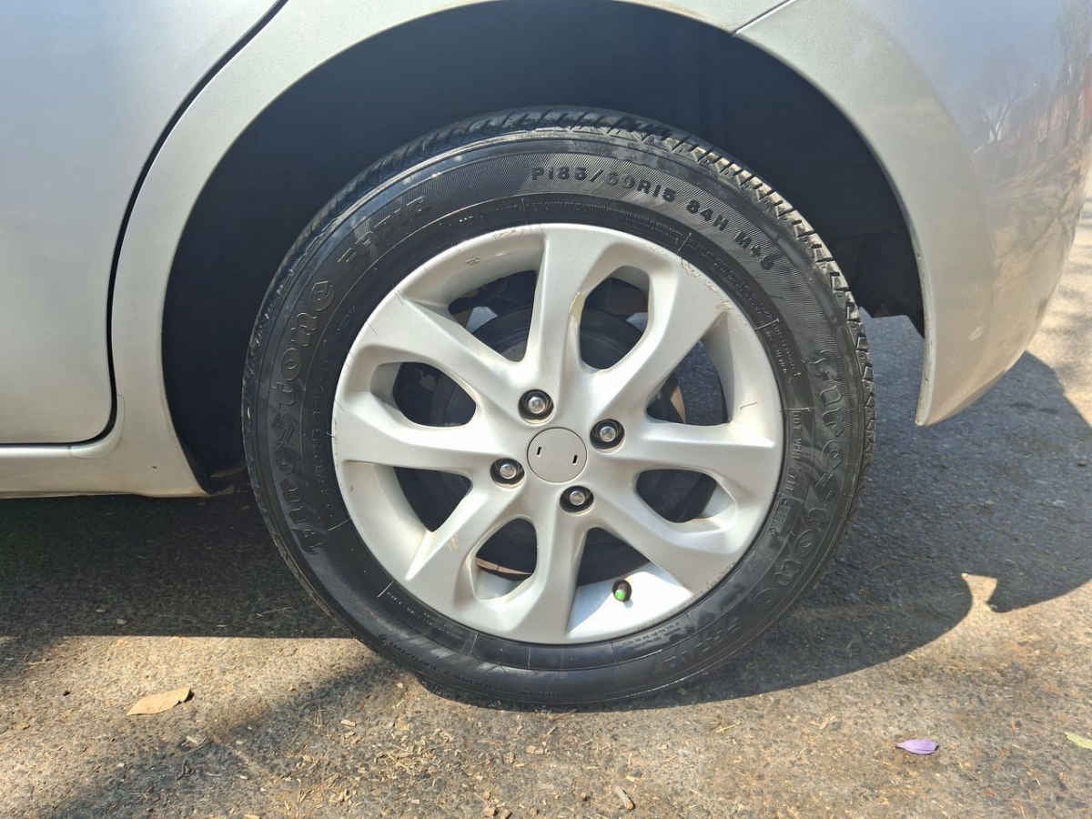 2020 Nissan March 5p Advance L4/1.6 Man