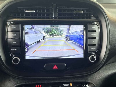 2024 Kia Soul 5p LX L4/1.6 Man