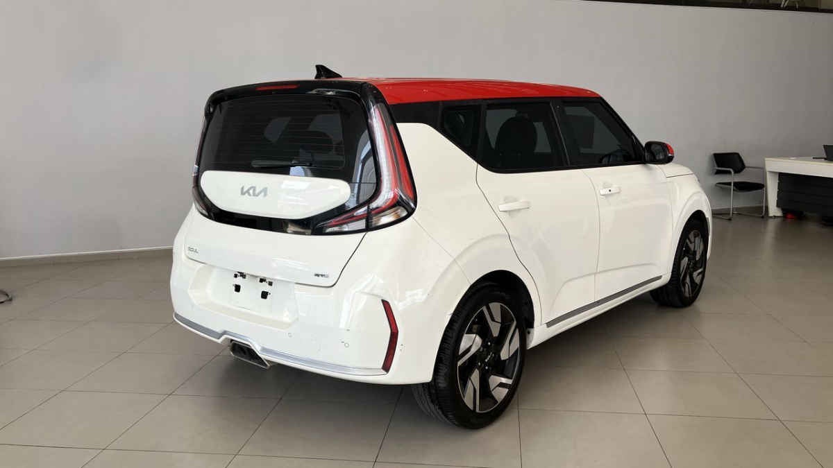 2023 Kia Soul 5p GT L4/2.0/T Aut