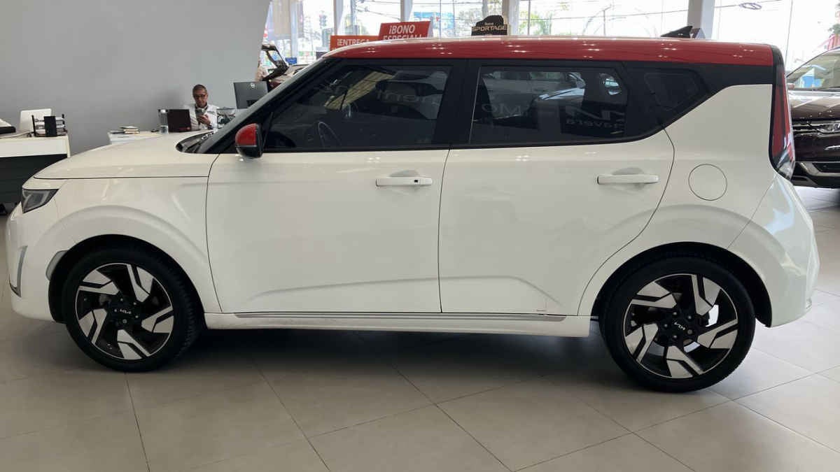2023 Kia Soul 5p GT L4/2.0/T Aut