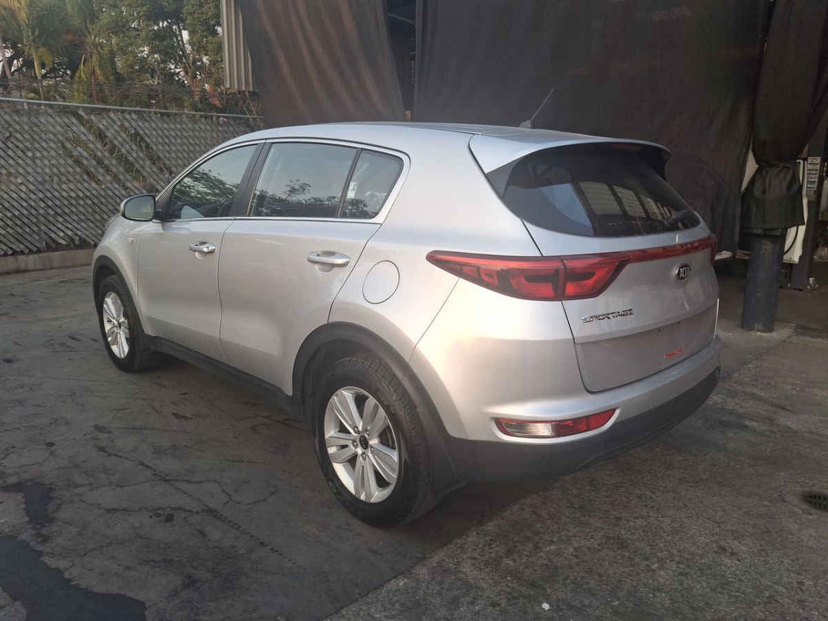2018 Kia Sportage 5p LX  TA Tela RA-17"