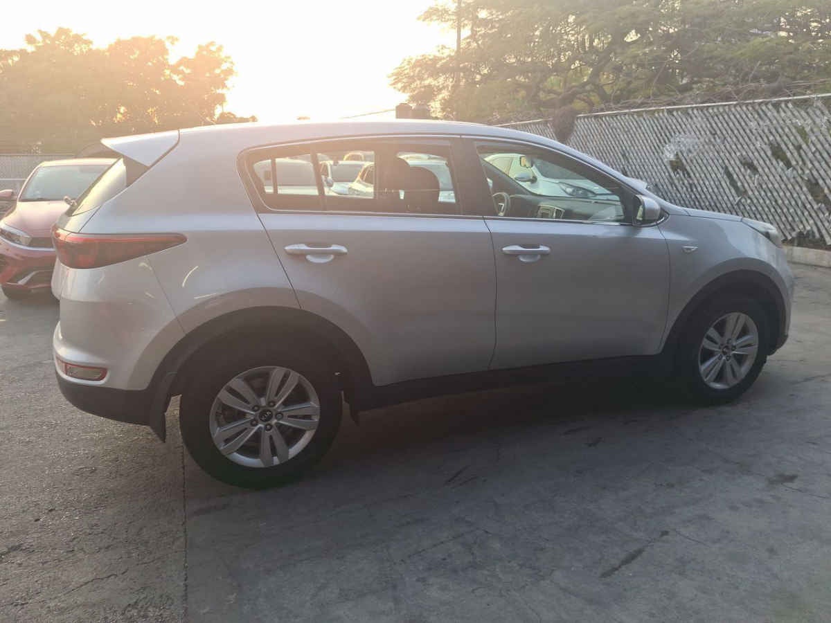 2018 Kia Sportage 5p LX  TA Tela RA-17"