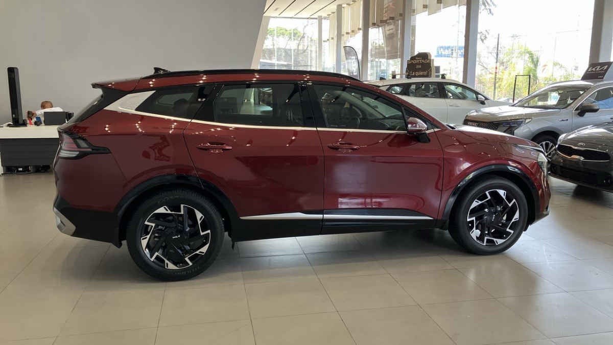 2025 Kia Sportage 5p SXL L4/2.5 Aut