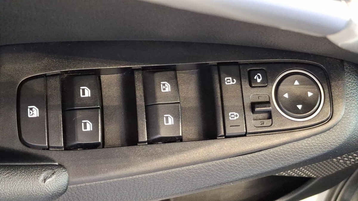 2023 Kia SELTOS 5p SX L4/1.6 Aut