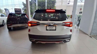 2023 Kia SELTOS 5p SX L4/1.6 Aut