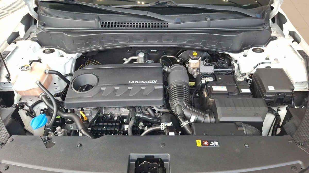 2023 Kia SELTOS 5p SX L4/1.6 Aut