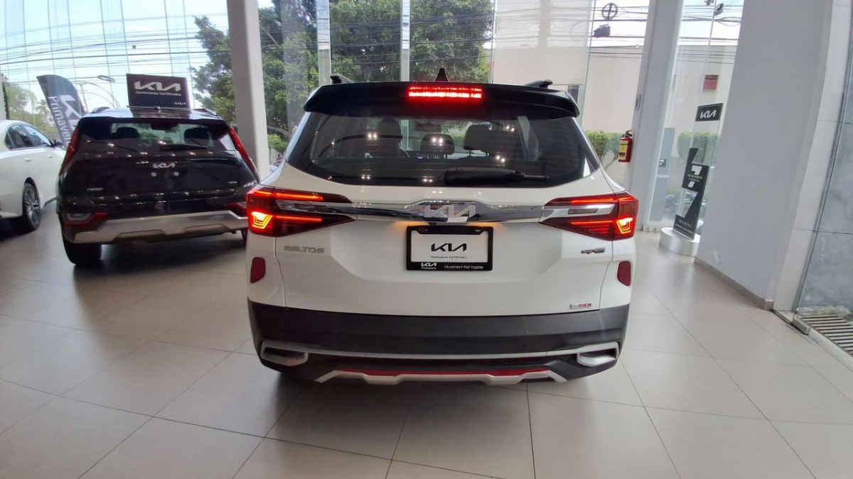 2023 Kia SELTOS 5p SX L4/1.6 Aut