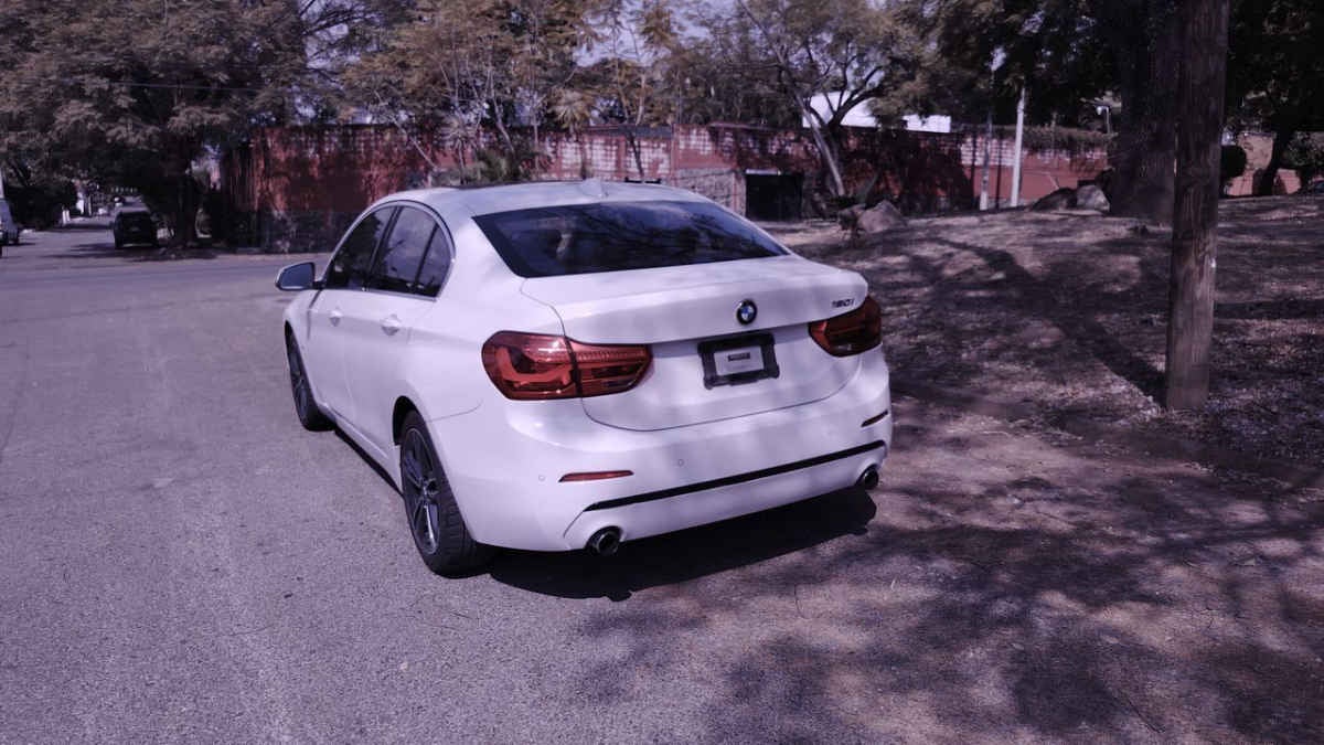 2019 BMW Serie 1 4p Sedan 120i Sport Line L4/1.6/T Aut